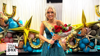  pic of Travis High School senior 2025 Fort Bend County Fair Queen Kaydence Miller